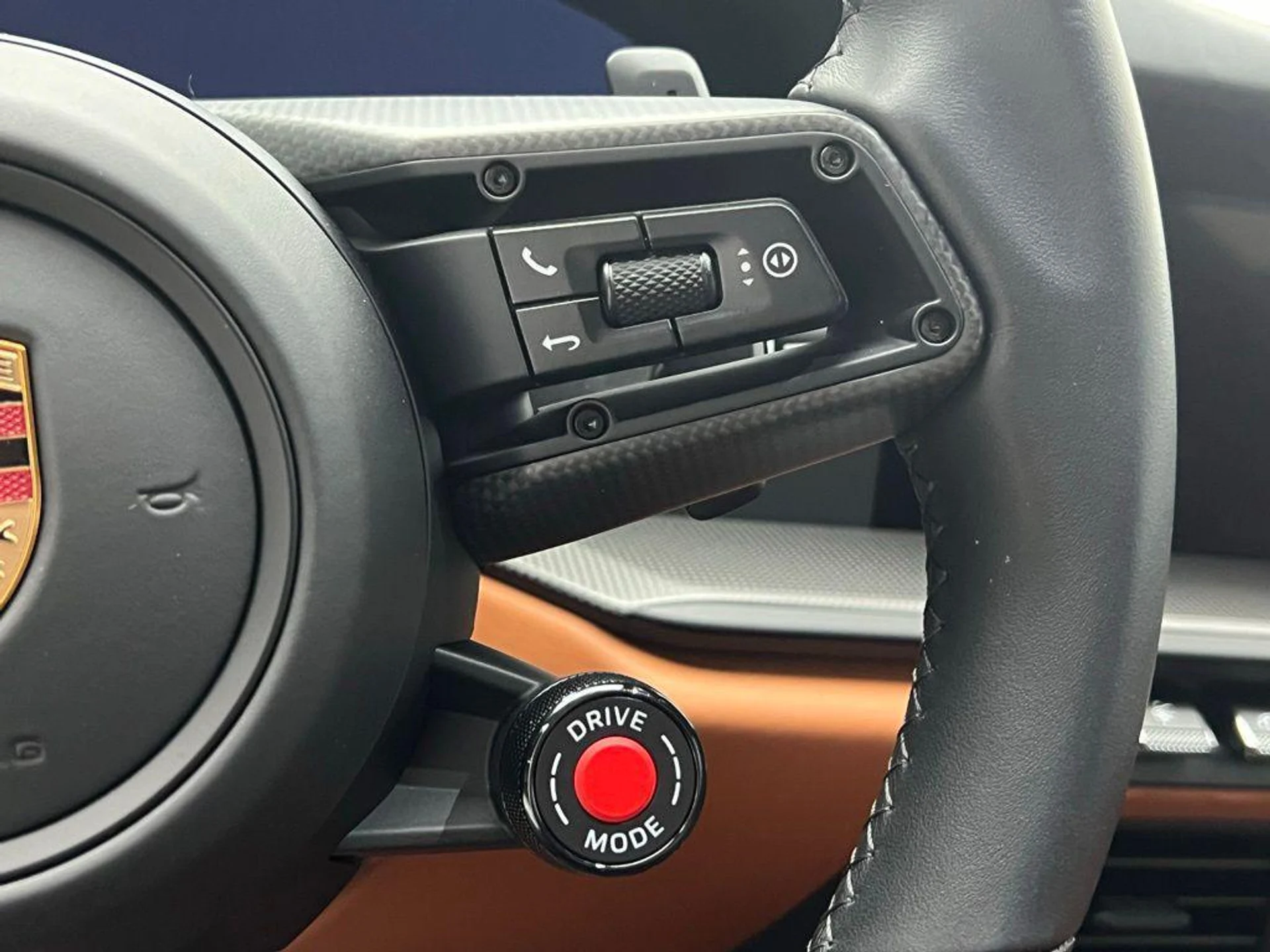 mph008_1916460782_x_B5_Jrtz_Vr_Uyxy2_Ri_R_Nrs_RS_0q_Ca_E_4ffcade838