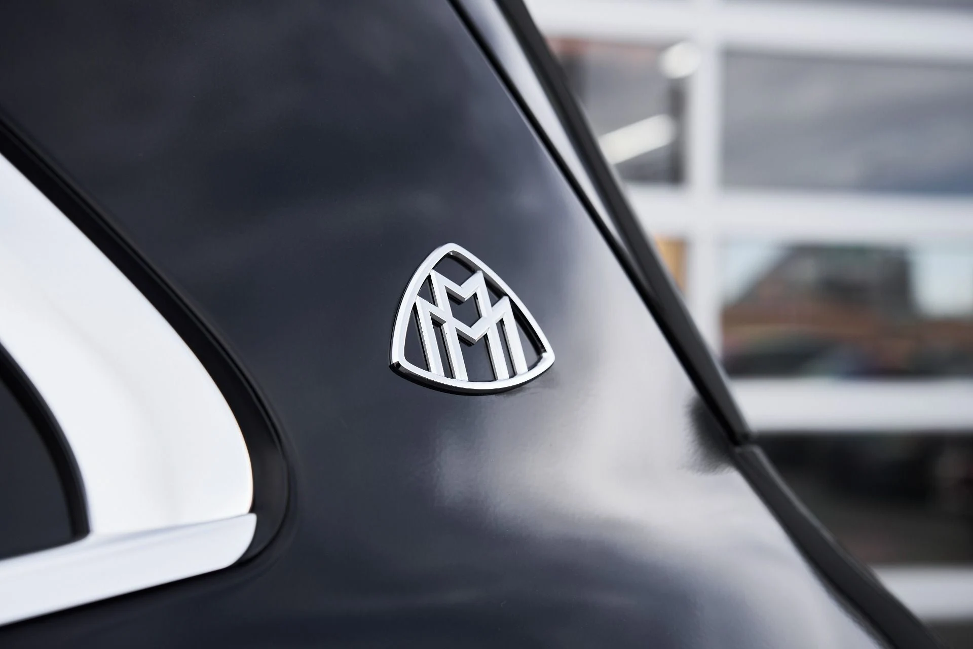 mph008_1916609435_Used_2022_Mercedes_Benz_GLS_Maybach_GLS_600_1747446181_e9d59445aa