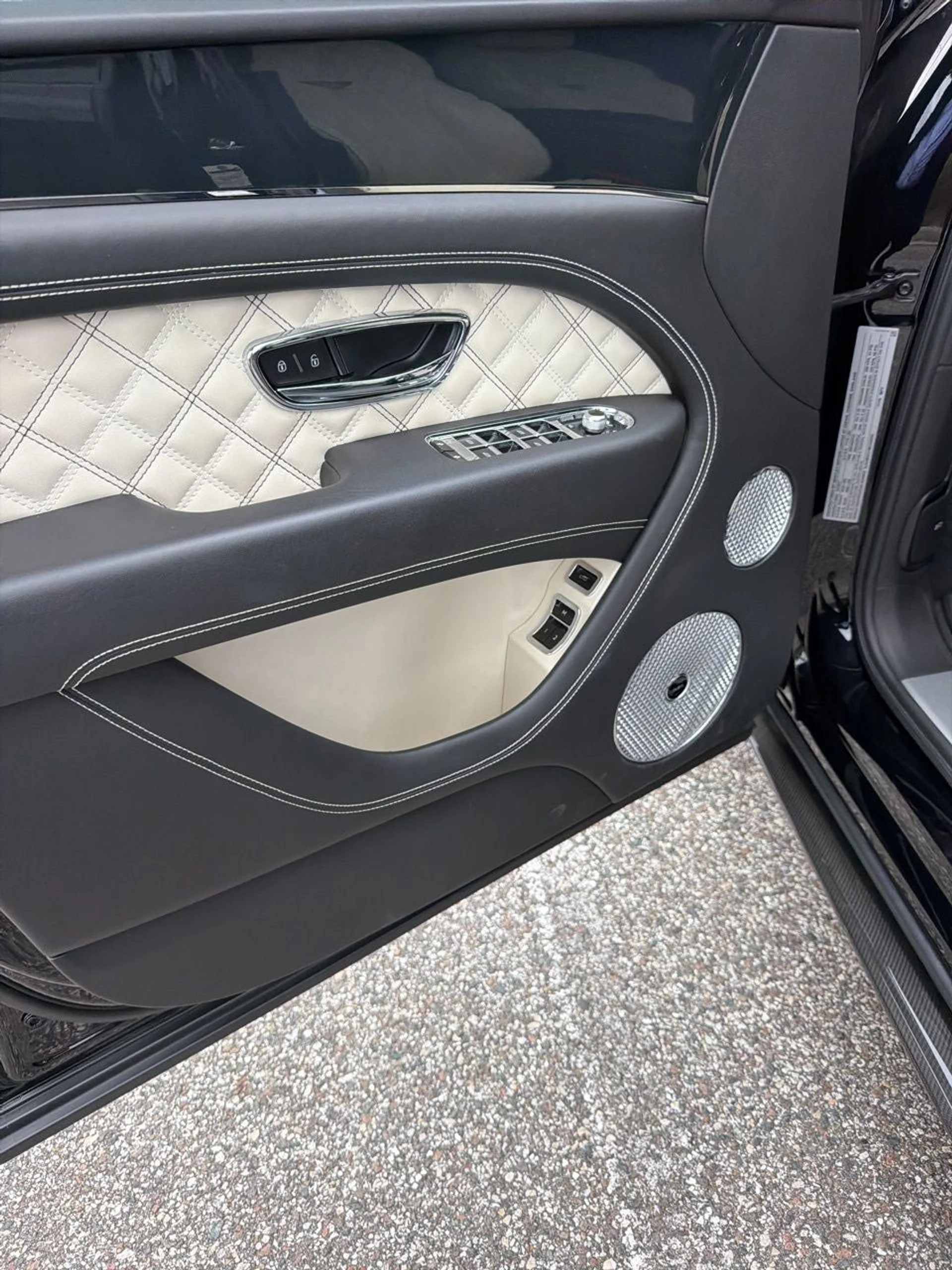 mph008_1916764870_9_ffc706fa23