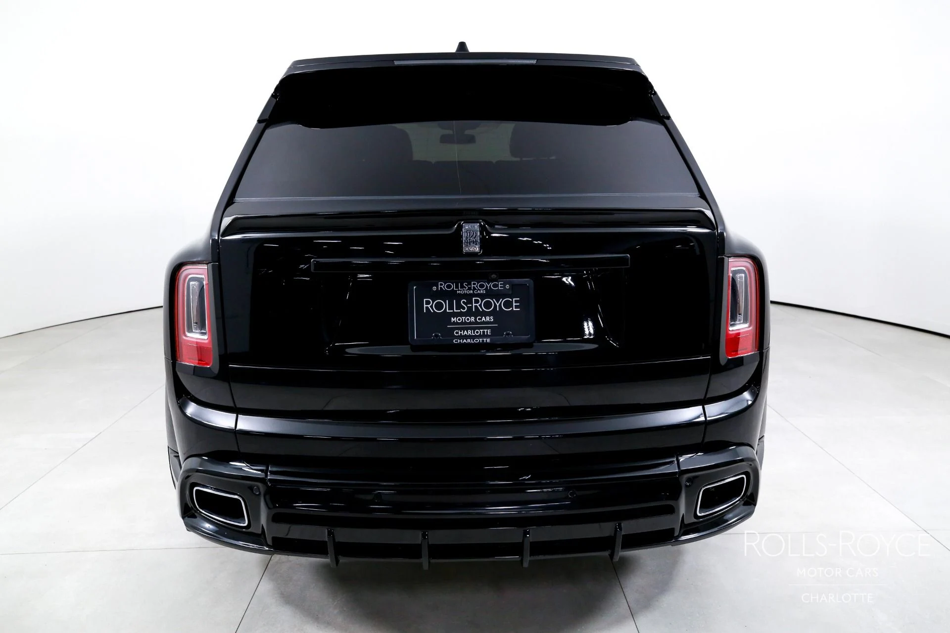 mph008_1924797701_Used_2022_Rolls_Royce_Cullinan_1769449841_ae3bda97dd