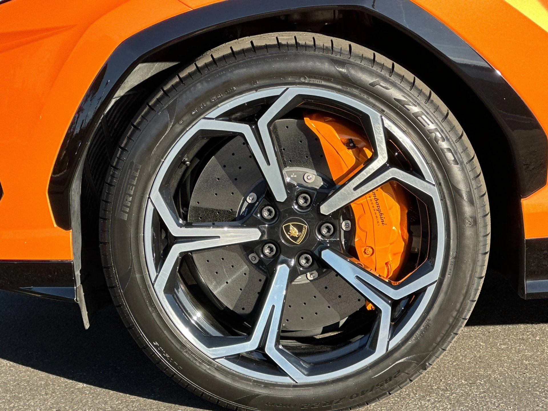 mph008_1927087505_Used_2021_Lamborghini_Urus_1772634325_6b03ee5de3