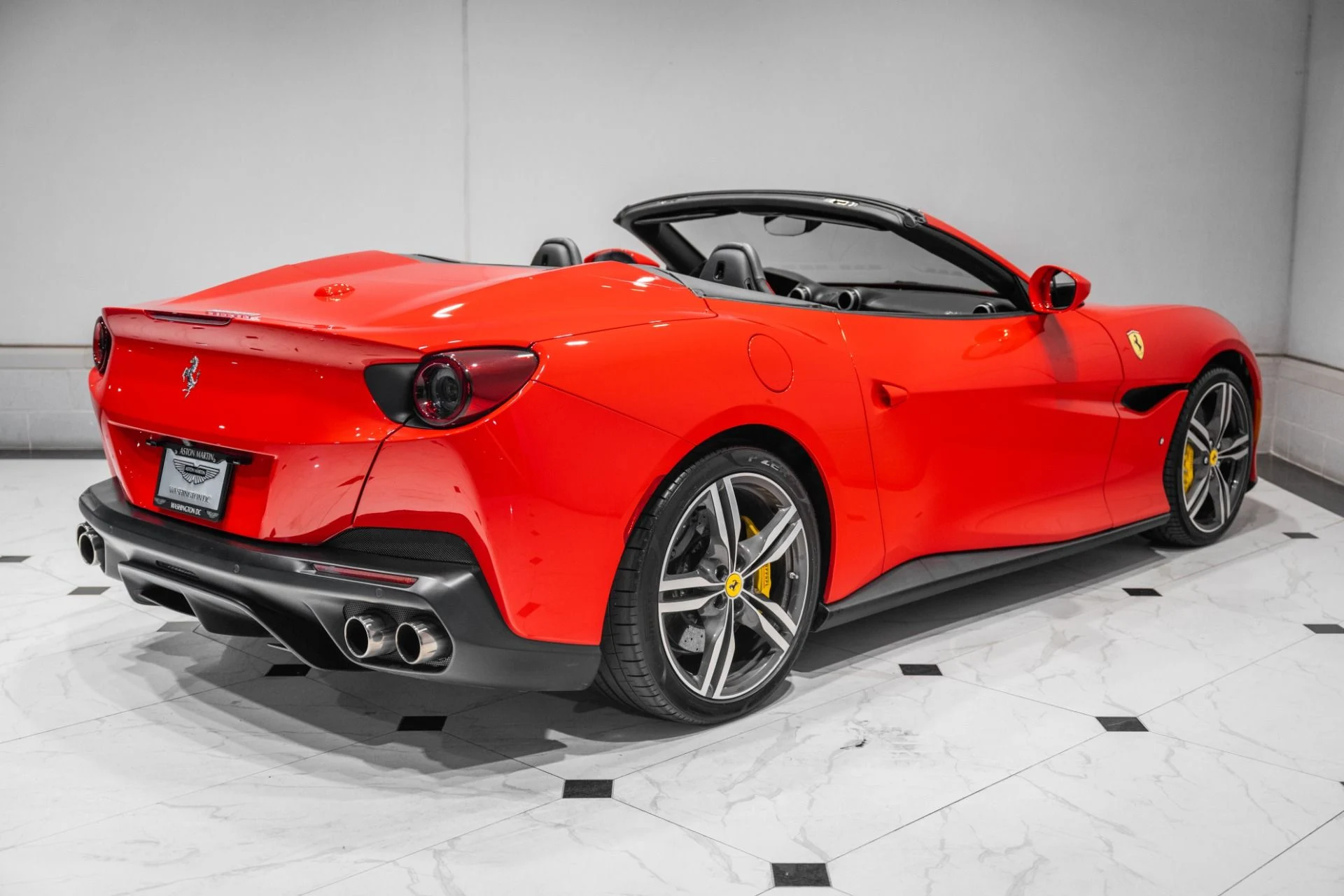 mph008_1933081355_Used_2019_Ferrari_Portofino_1780718714_c8d2c60eea