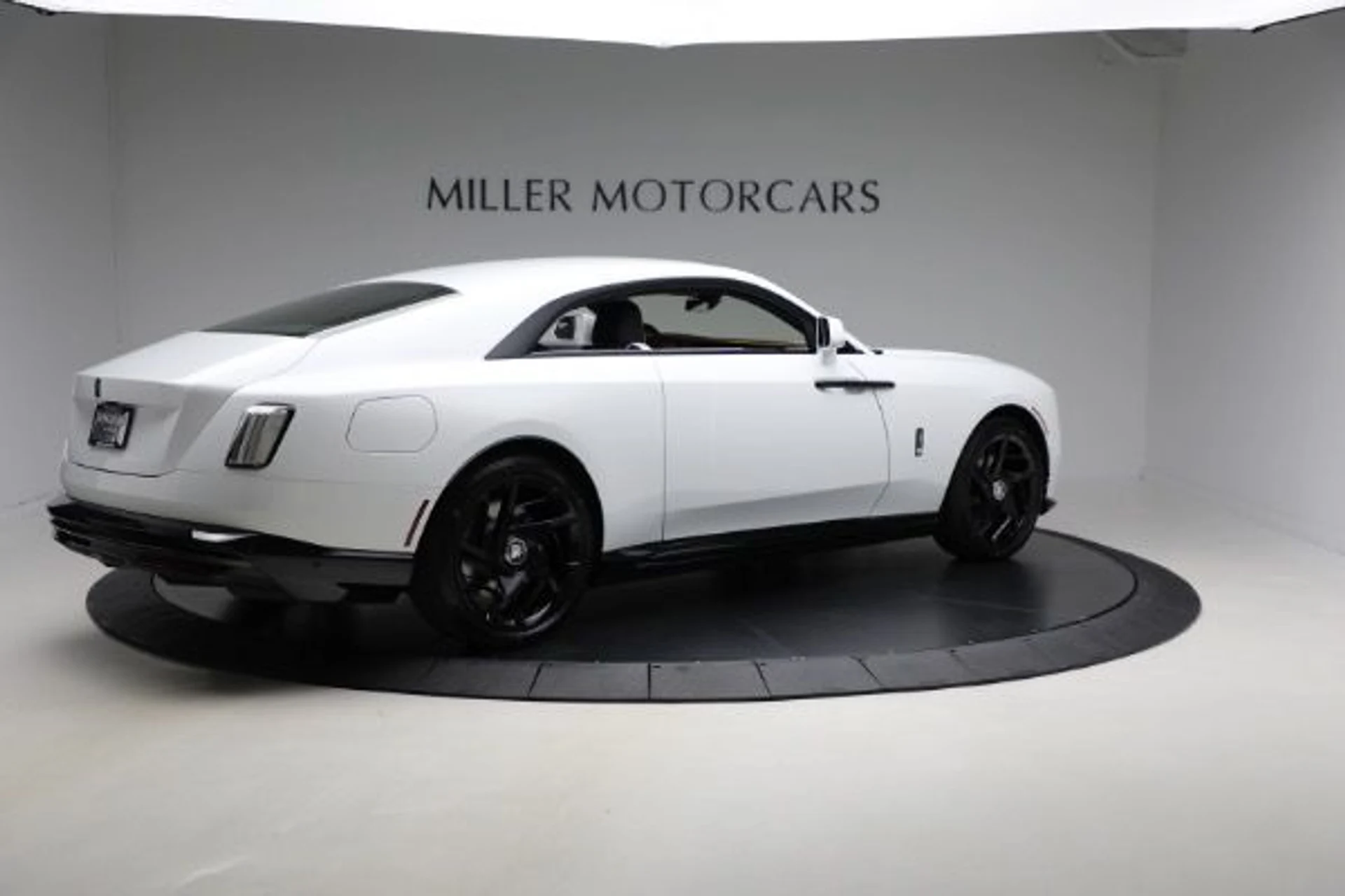 mph008_1933481461_New_2025_Rolls_Royce_Black_Badge_Spectre_8eaa3d2a8f