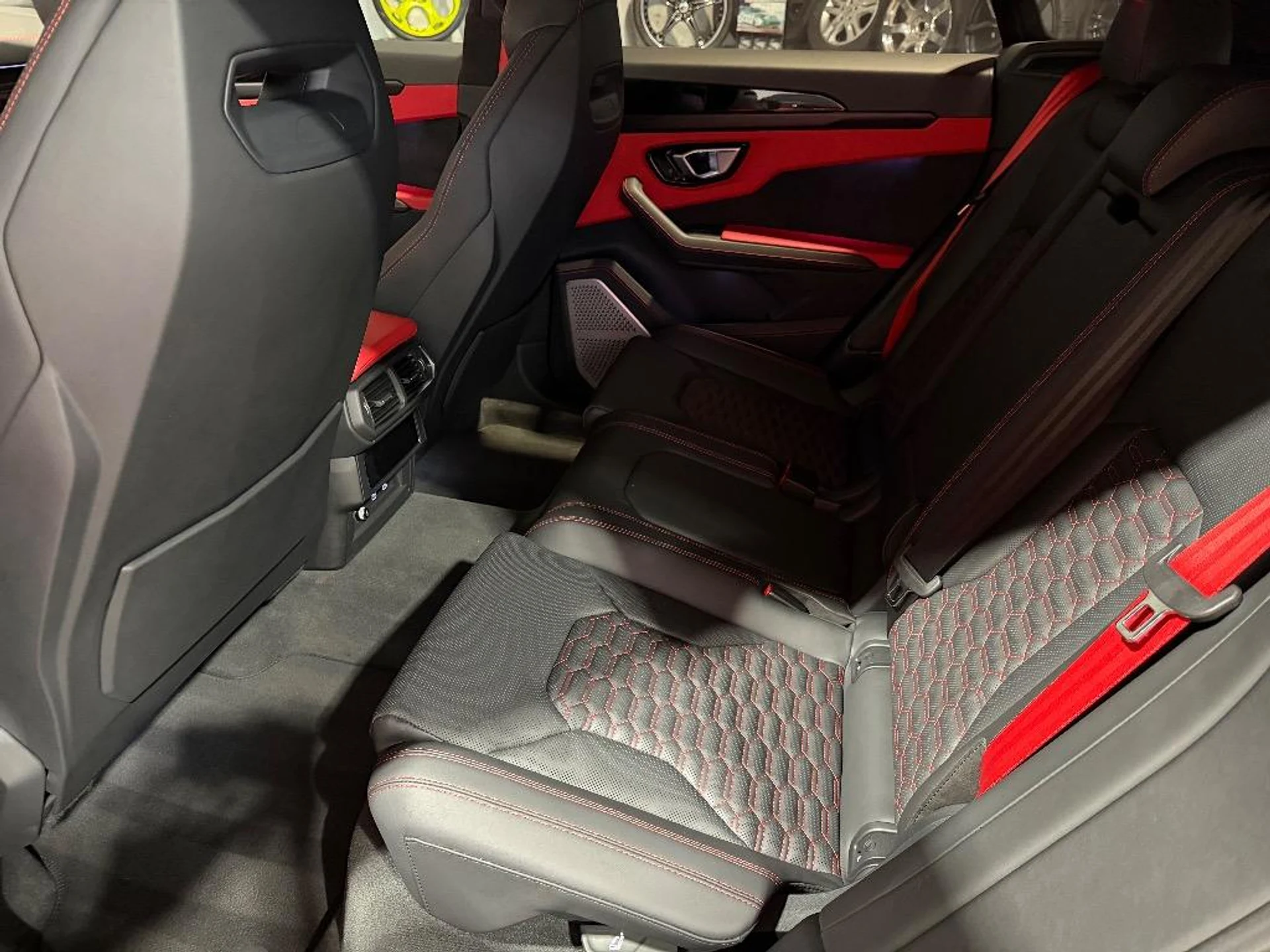 mph008_1937630013_3afb1c13bc0b3bbb57b7558b6a7a89d71dda8cf5_865d9a0cdc