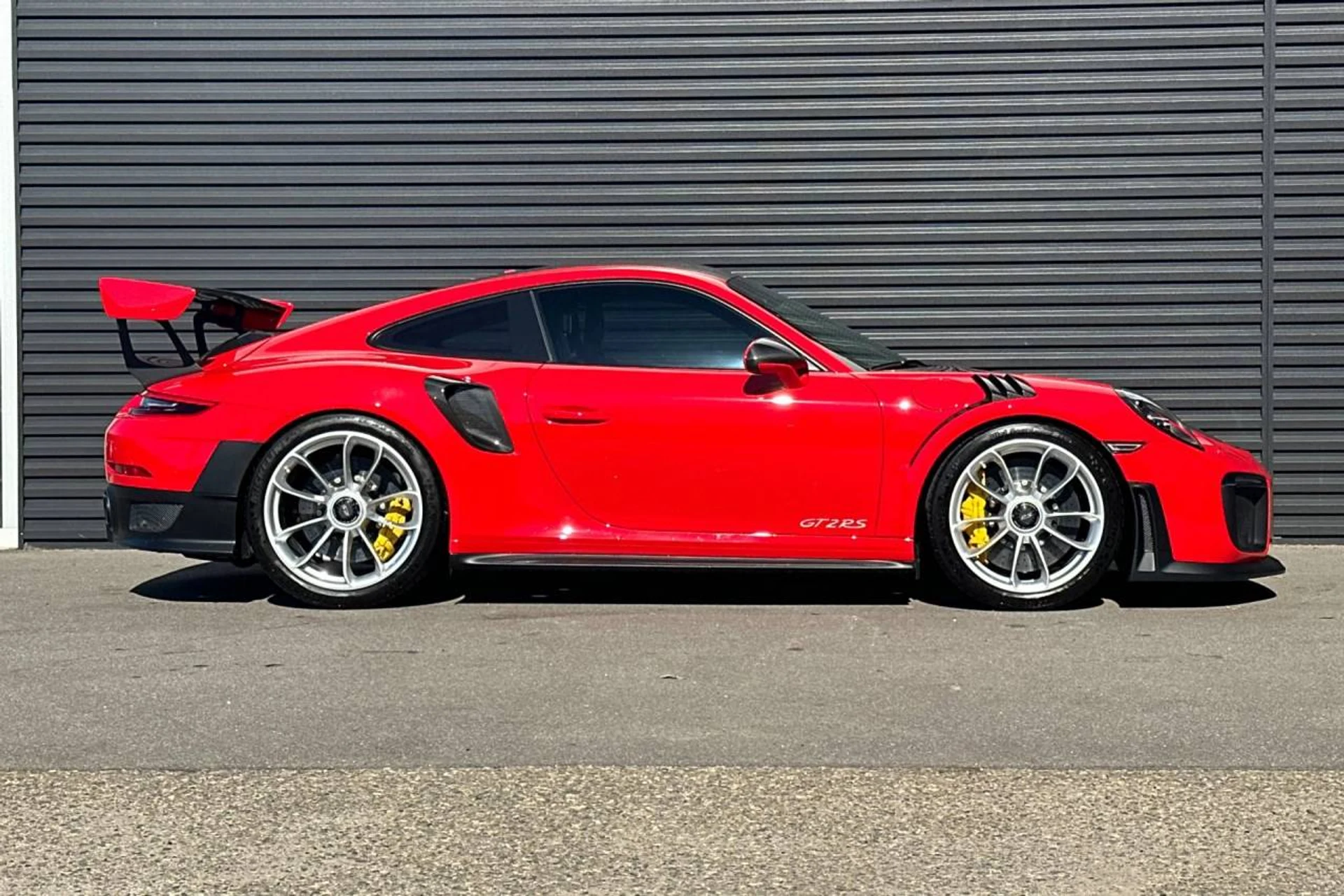 mph008_1940329924_1280_21821af5b5