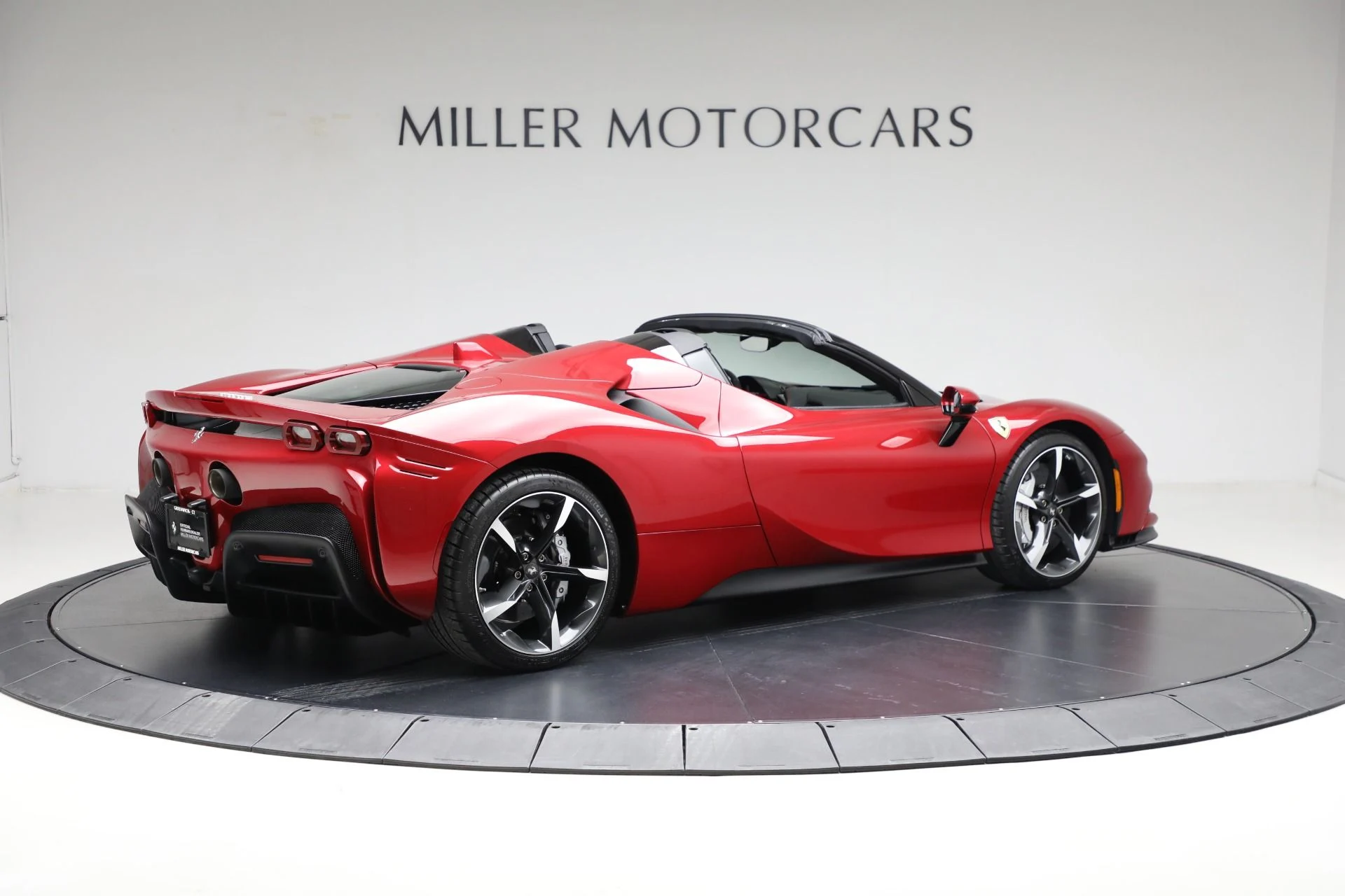 mph008_1942547472_Used_2024_Ferrari_SF_90_Spider_1737993518_4274a9f113
