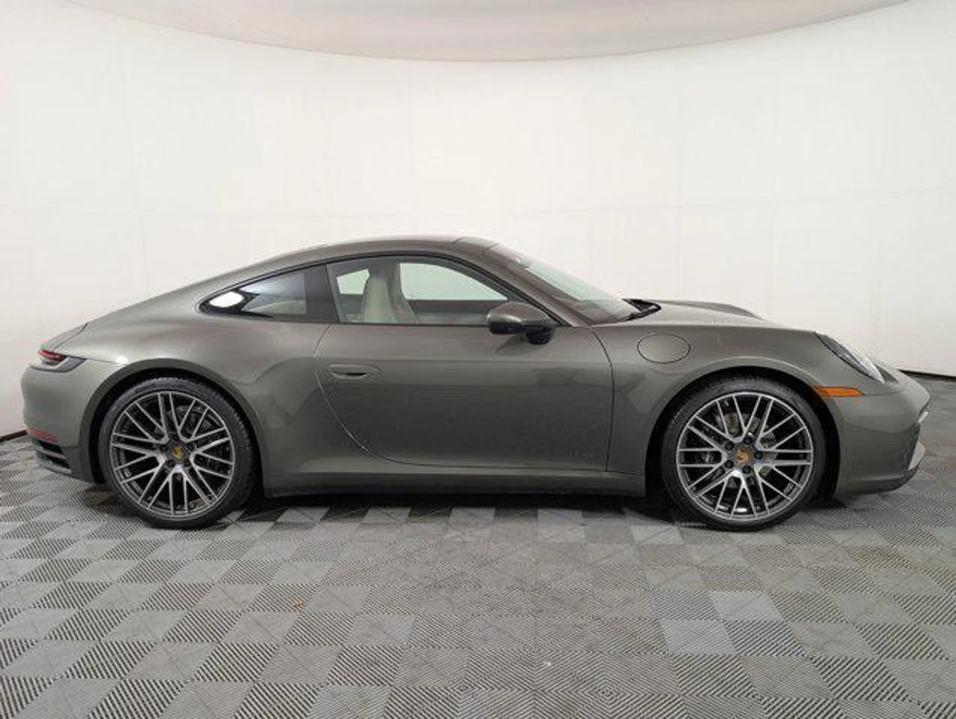 mph008_1944117188_Tr9_V0_BITF_4w_WS_Lhm_V9j_If_O_Vg2_I_d08cc38851