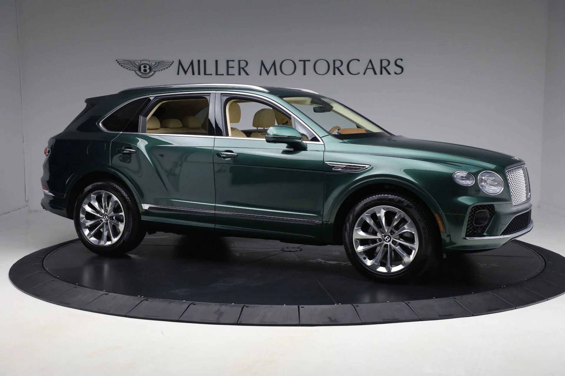 mph008_196504439_Used_2023_Bentley_Bentayga_V8_21c673afa4