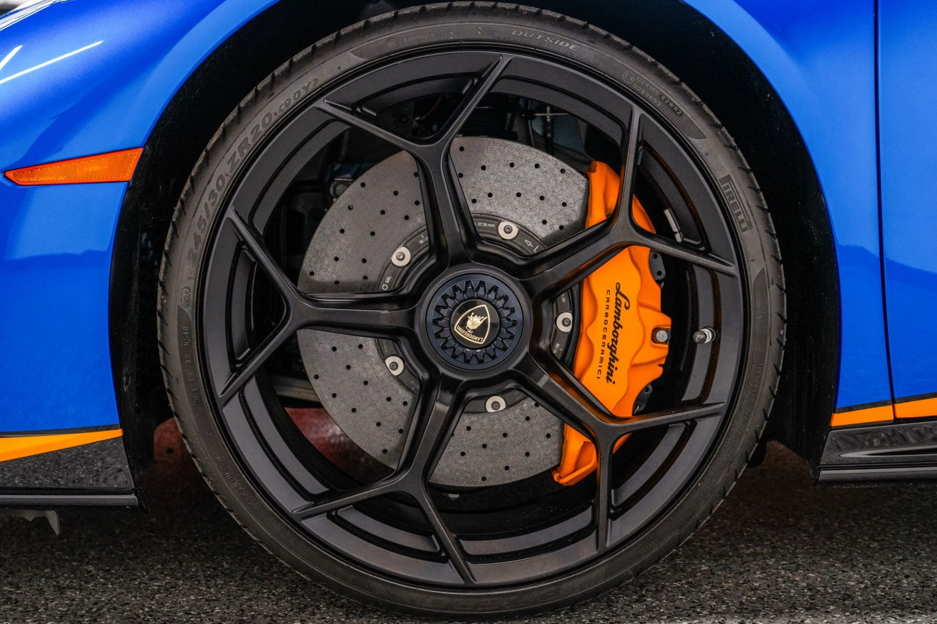 mph008_1968704442_Used_2020_Lamborghini_Huracan_EVO_GT_Celebration_Edition_One_of_36_Built_Squadra_Corse_Livery_1759328087_d0c54e110f