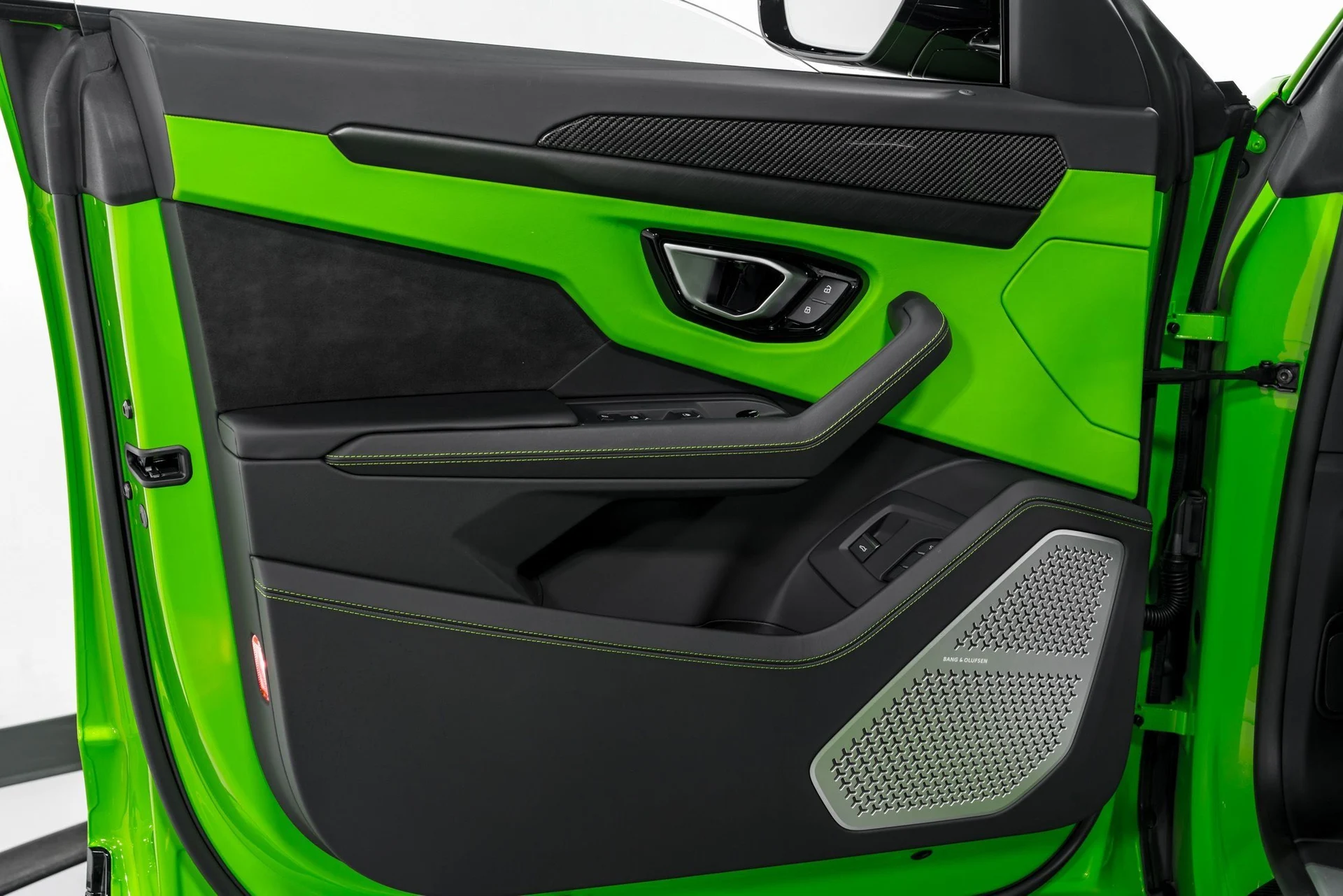 mph008_1977068632_2105f4107dee174f514a376492235424x_bce4e48194