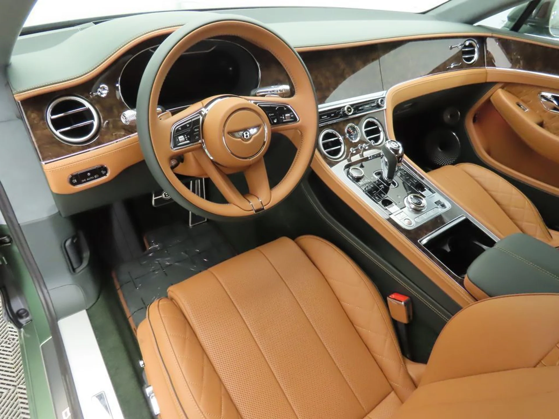 mph008_1981029555_used_2024_bentley_continental_gtspeedcoupe_8119_22512898_9_1024_de7eb2514a