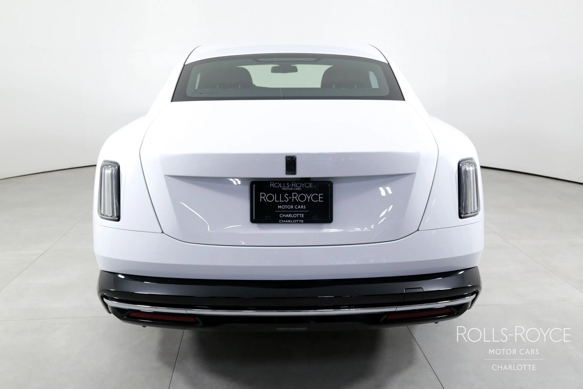 mph008_1996401238_Used_2024_Rolls_Royce_Spectre_1711139592_2a202217a2