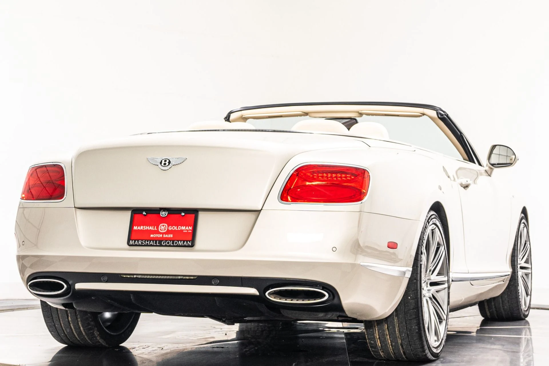 mph008_199792798_Used_2014_Bentley_Continental_GTC_Speed_Low_Miles_Extended_Veneers_Classic_Color_Combination_1785352164_2fc2cc4a64