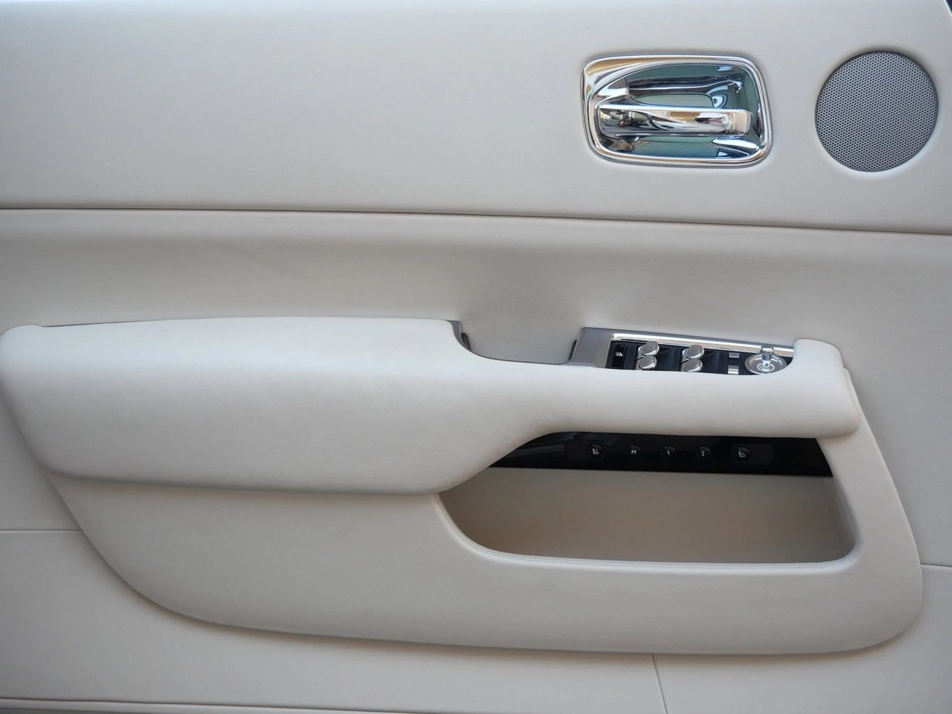 mph008_2009511835_29533f8c3ef29af23bd2568ce24d09d2x_71659cda6f