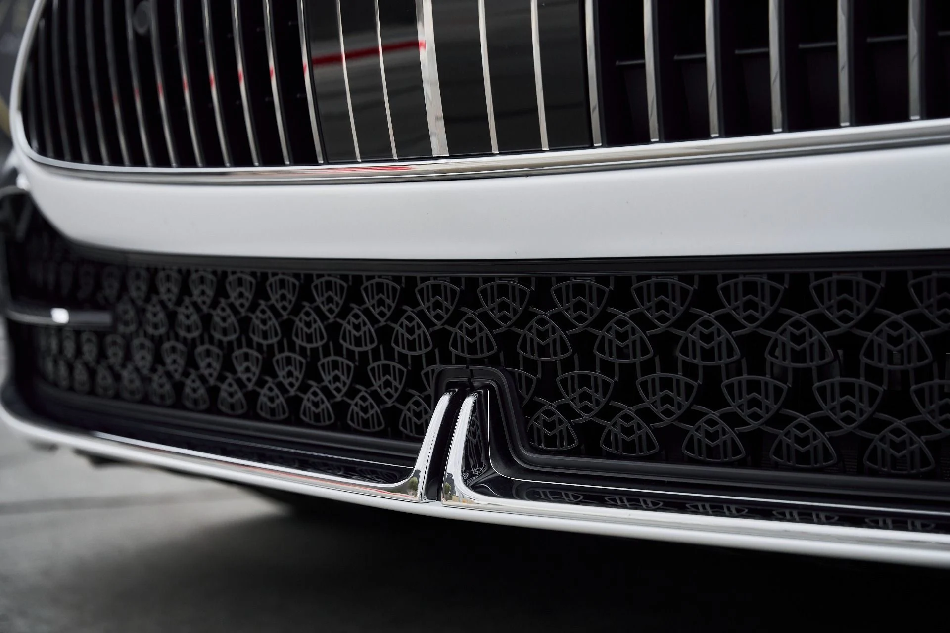 mph008_2013329391_Used_2026_Mercedes_Benz_SL_Class_Maybach_SL_680_1767218062_cbed387d15