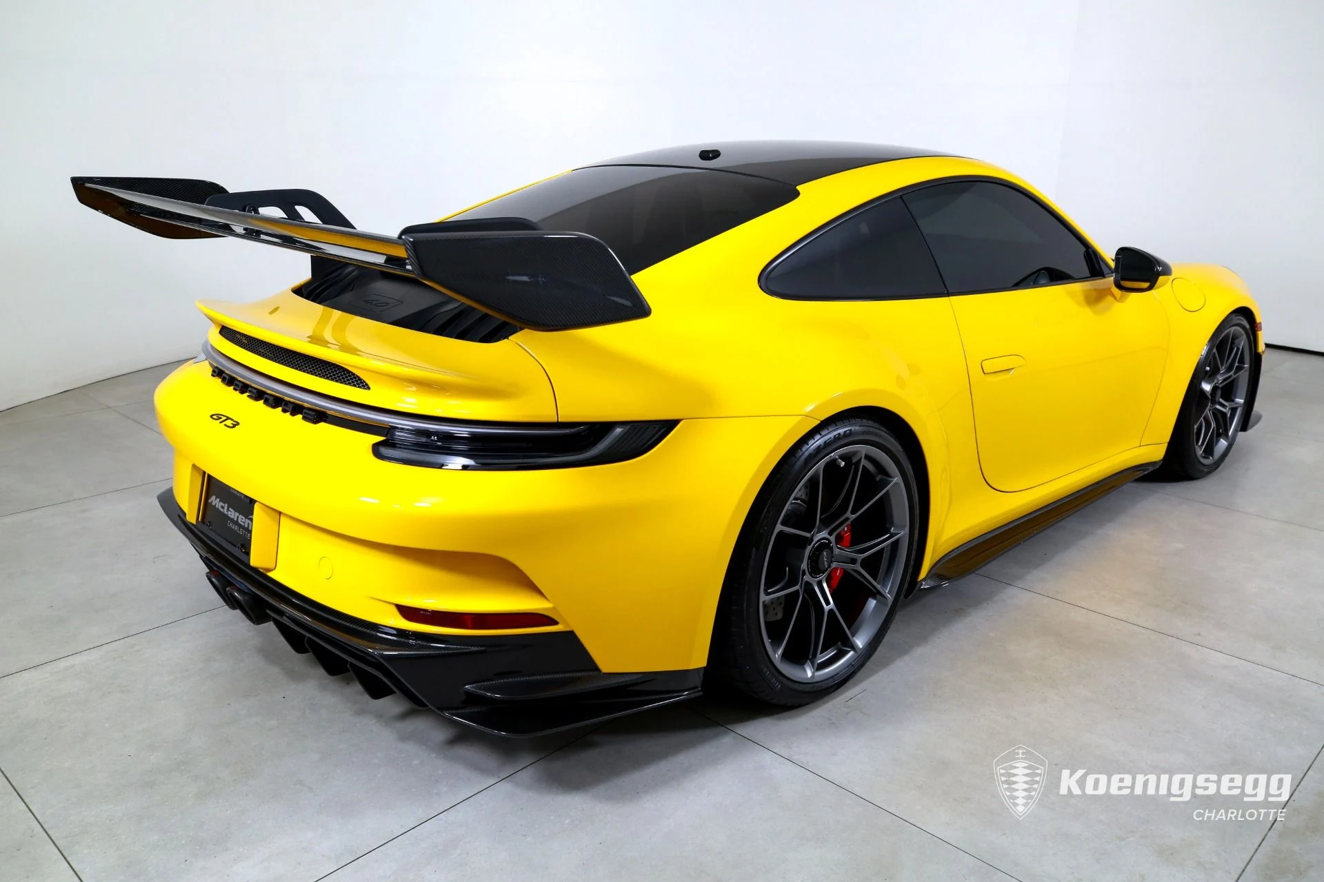 mph008_2018035507_Used_2022_Porsche_911_GT_3_1761085284_69aedaa835