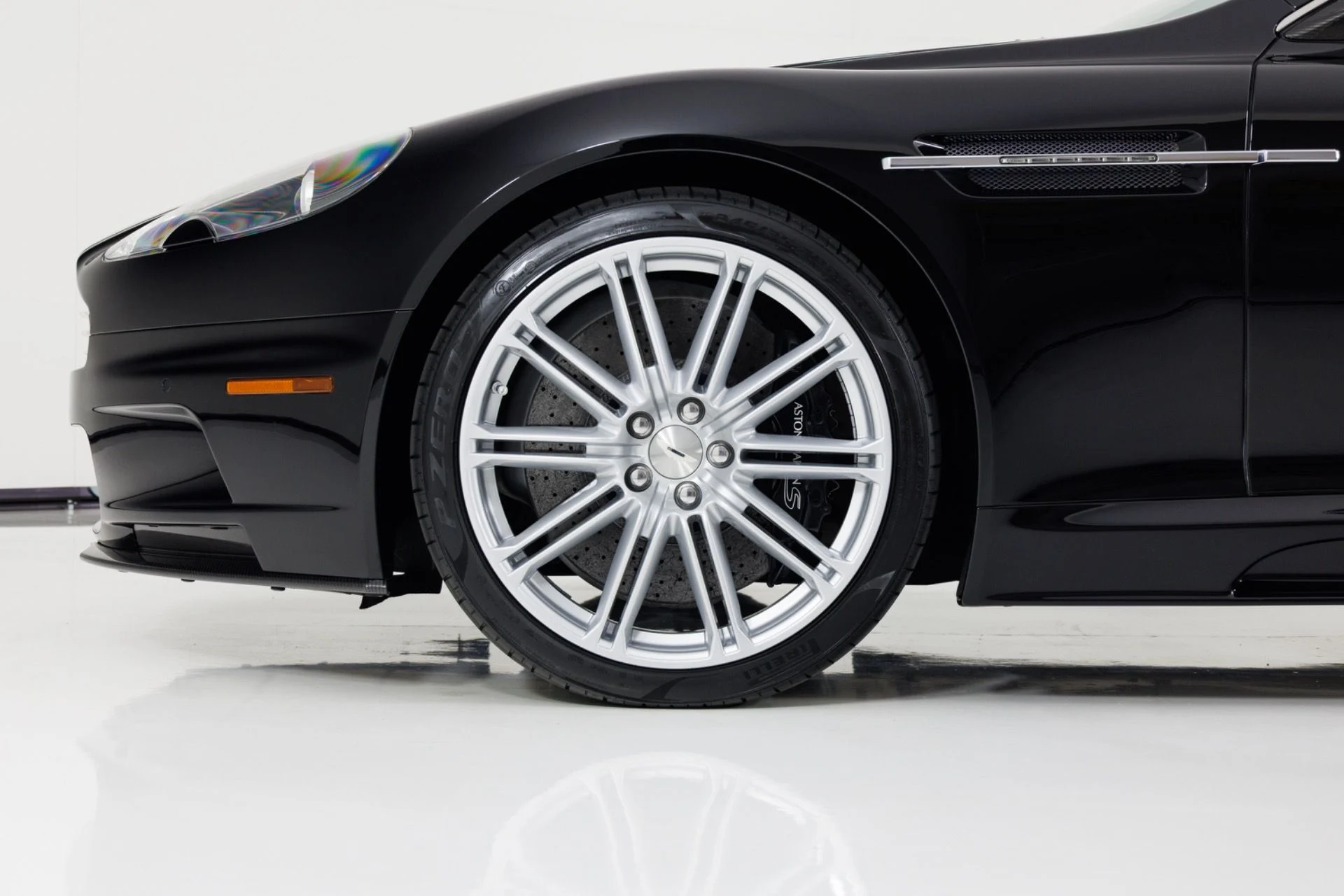 mph008_2019894787_Used_2009_Aston_Martin_DBS_1778627756_bb78ba3e40