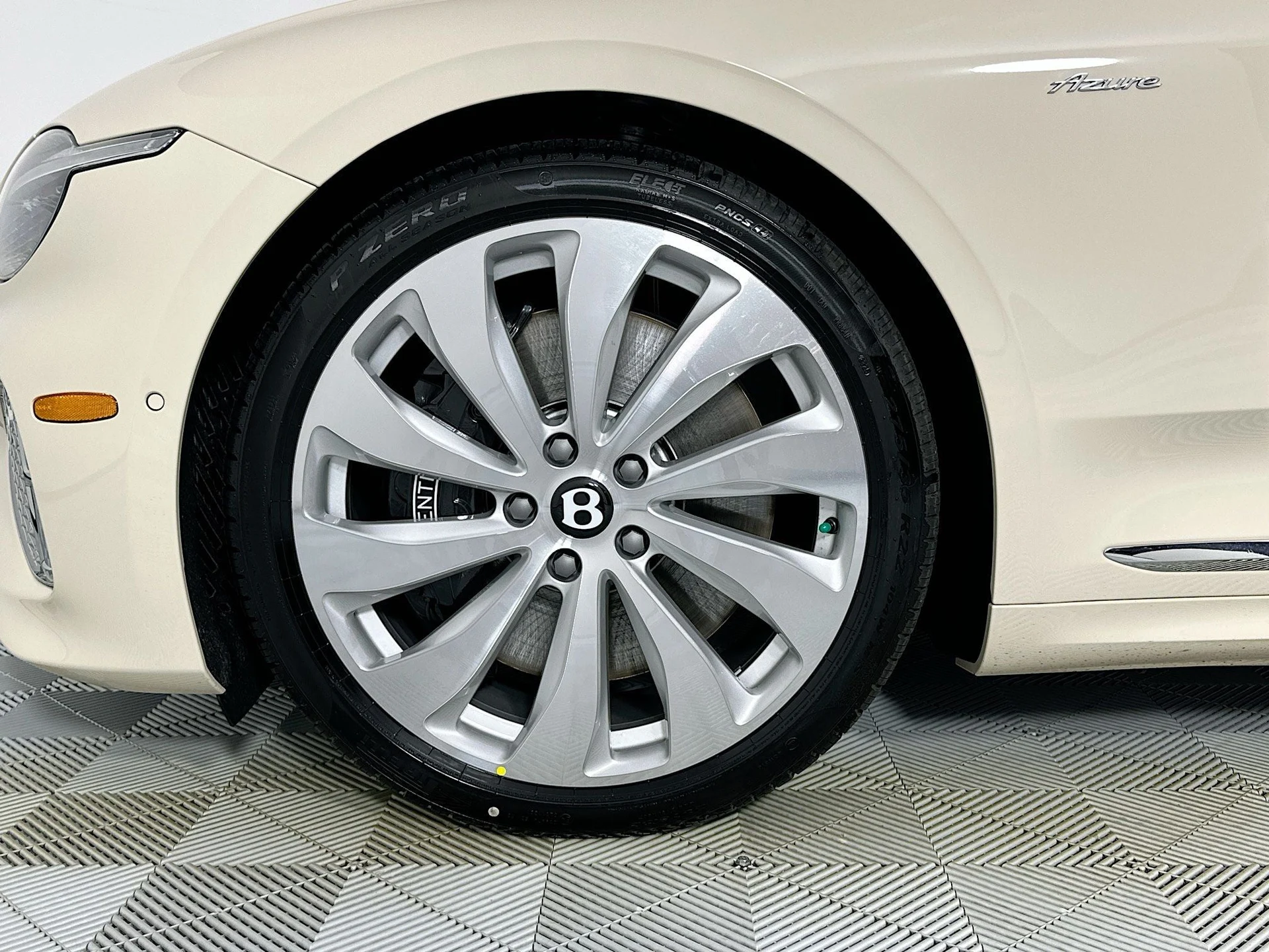 mph008_2023881432_9_caa40dd104