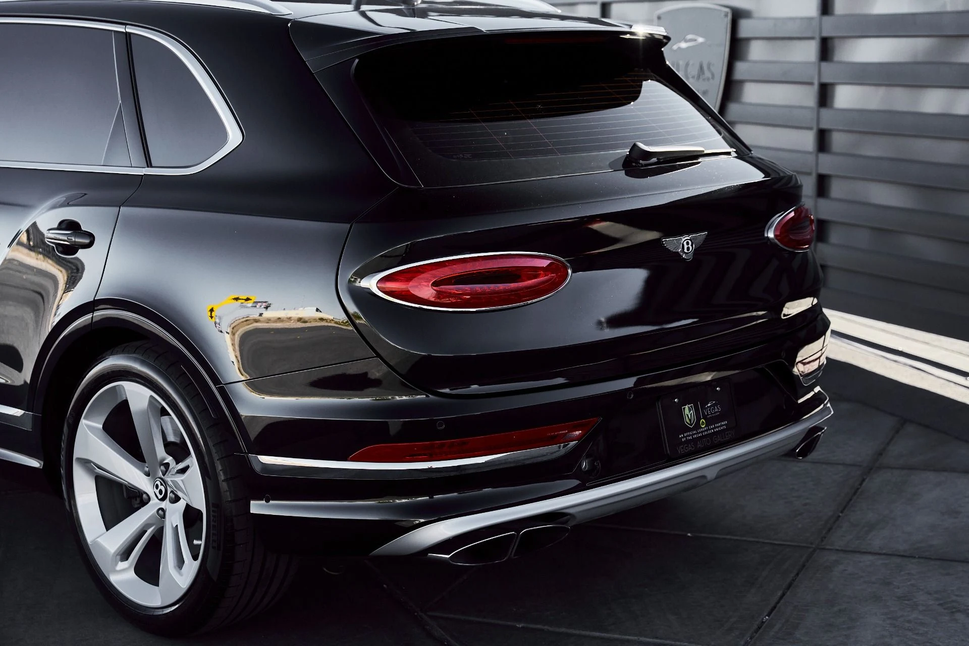 mph008_2025732419_Used_2023_Bentley_Bentayga_EWB_Azure_1773968848_cda54e5e34