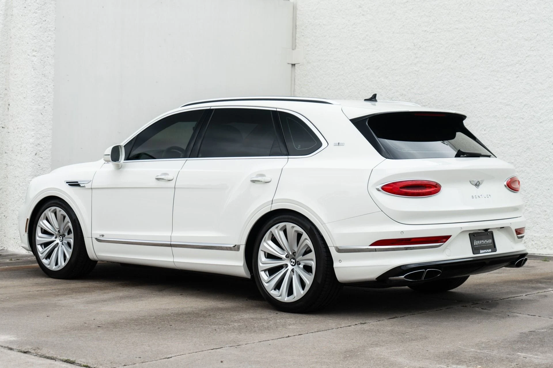 mph008_2025878306_Used_2021_Bentley_Bentayga_V8_1780517075_24558568fd