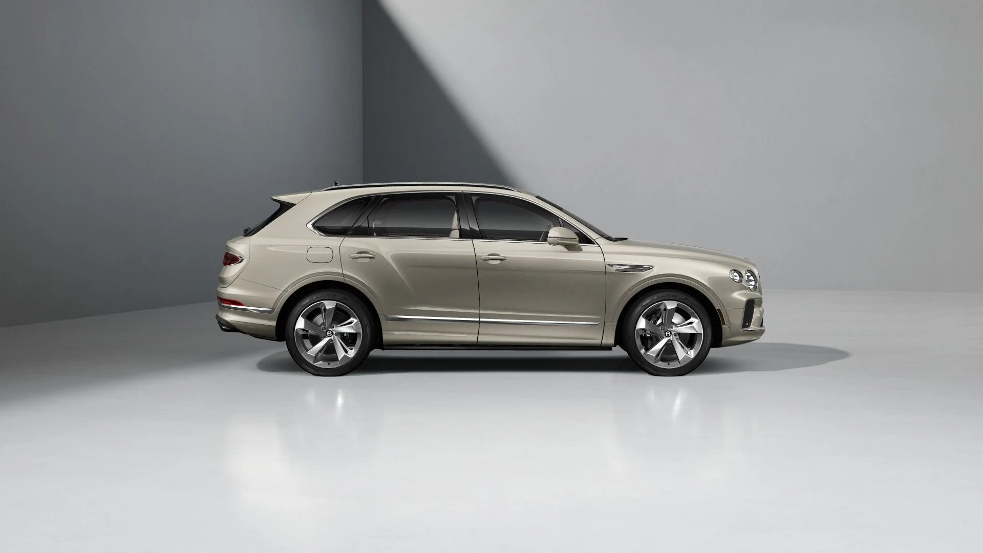 mph008_2028568774_New_2027_Bentley_Bentayga_V8_1788542705_87bfdedf35