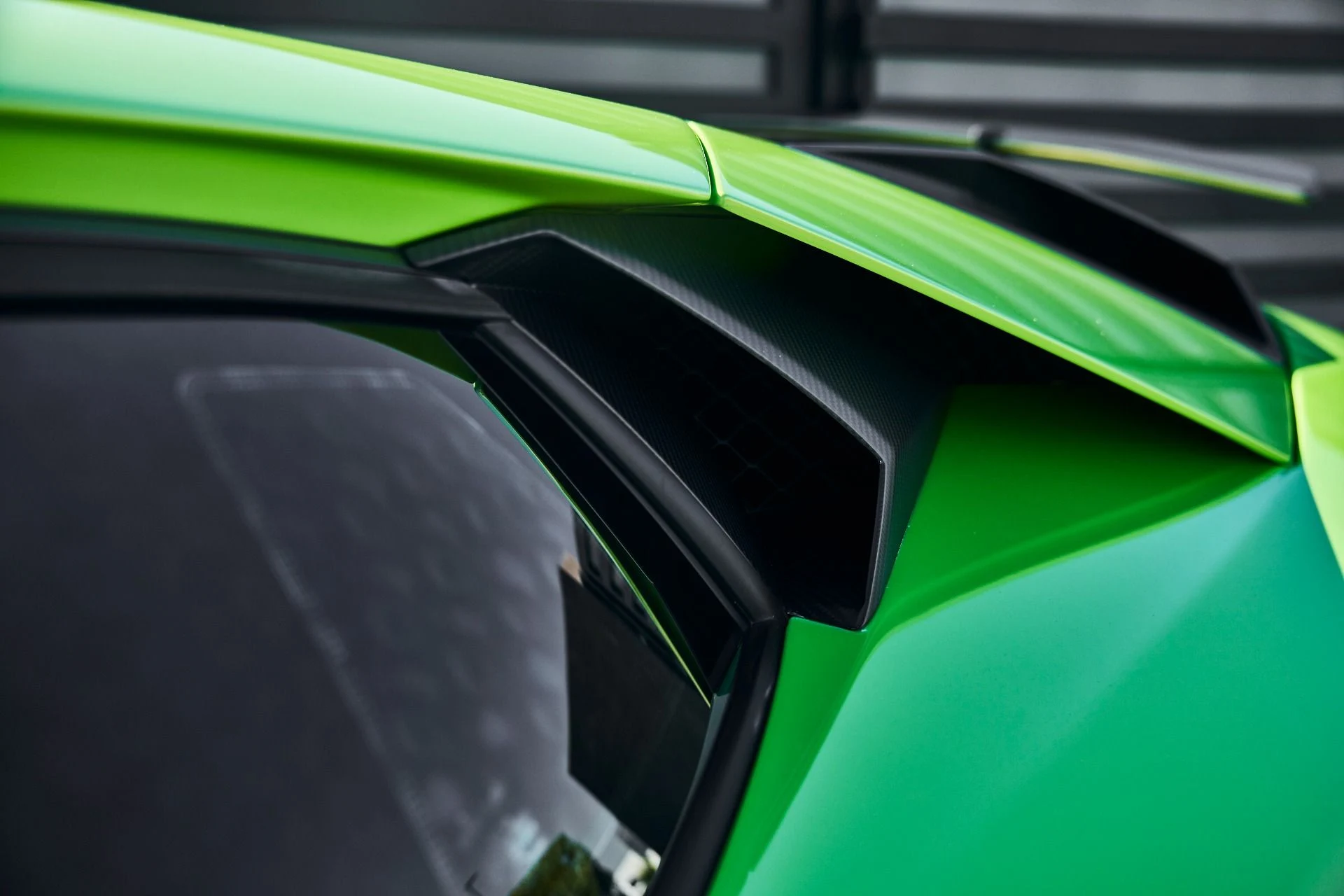 mph008_2031900580_Used_2016_Lamborghini_Aventador_LP_750_4_Super_Veloce_1791227440_9dd65cc7b2