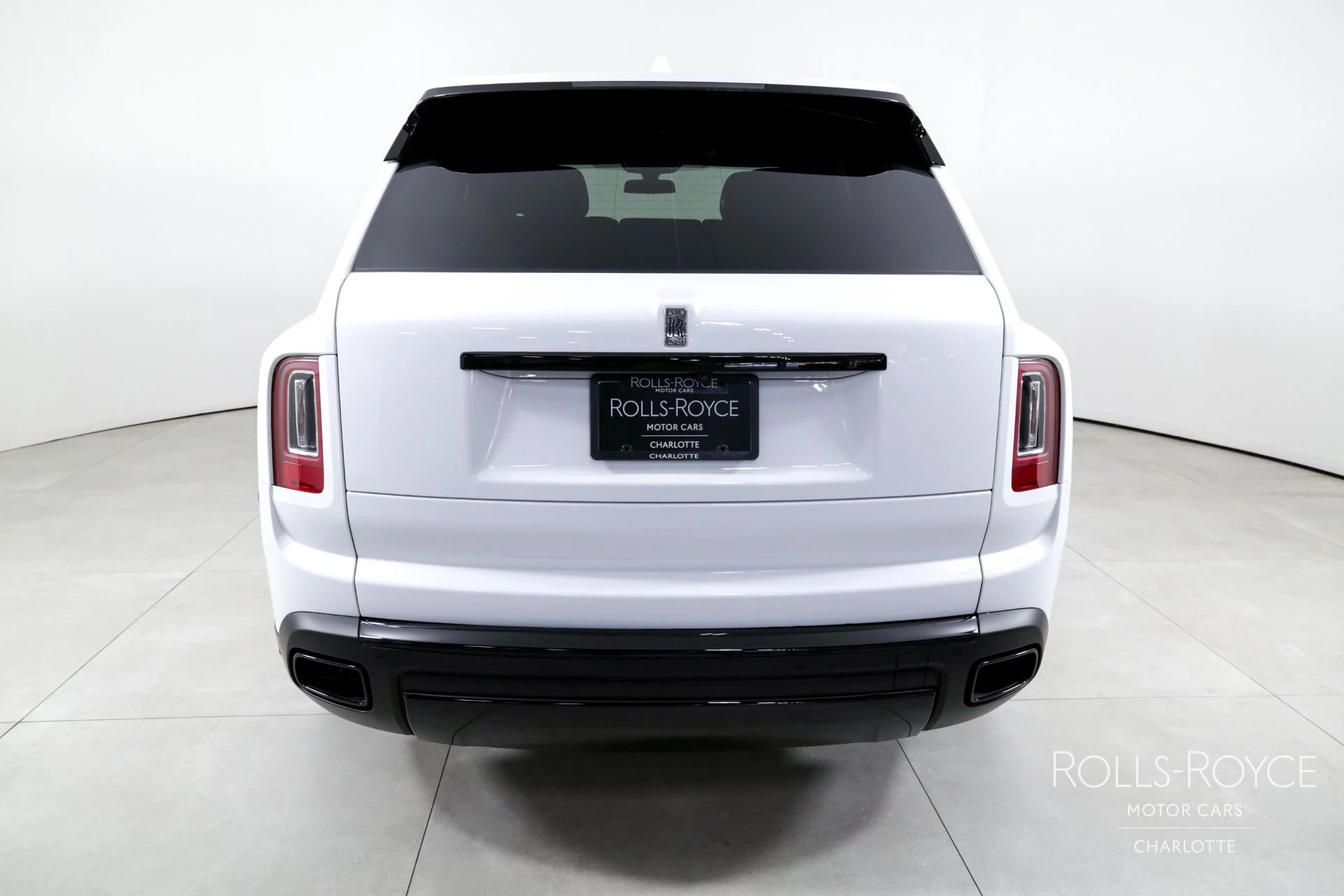 mph008_2031904909_Used_2023_Rolls_Royce_Cullinan_1744926218_c9c1511960