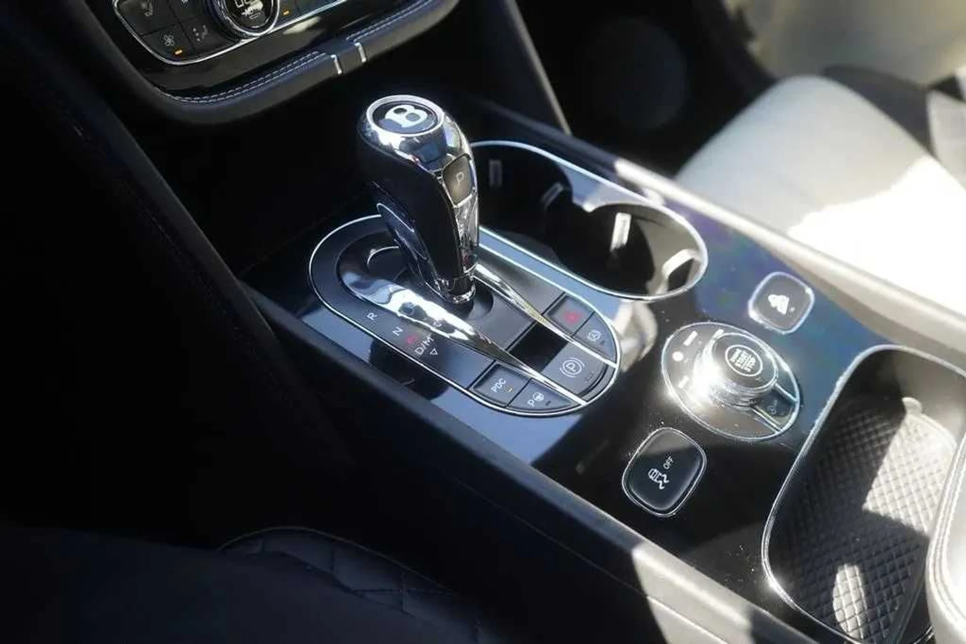 mph008_2043138315_d91849fb44dc97237874ea9bd6a5b236x_779613870e