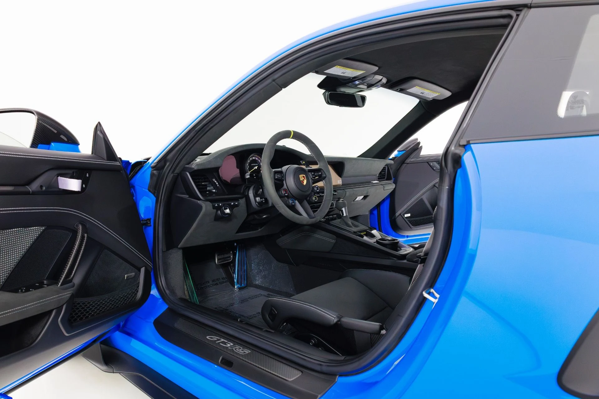 mph008_2052974915_Used_2024_Porsche_911_GT_3_RS_1771372557_658b563bd5