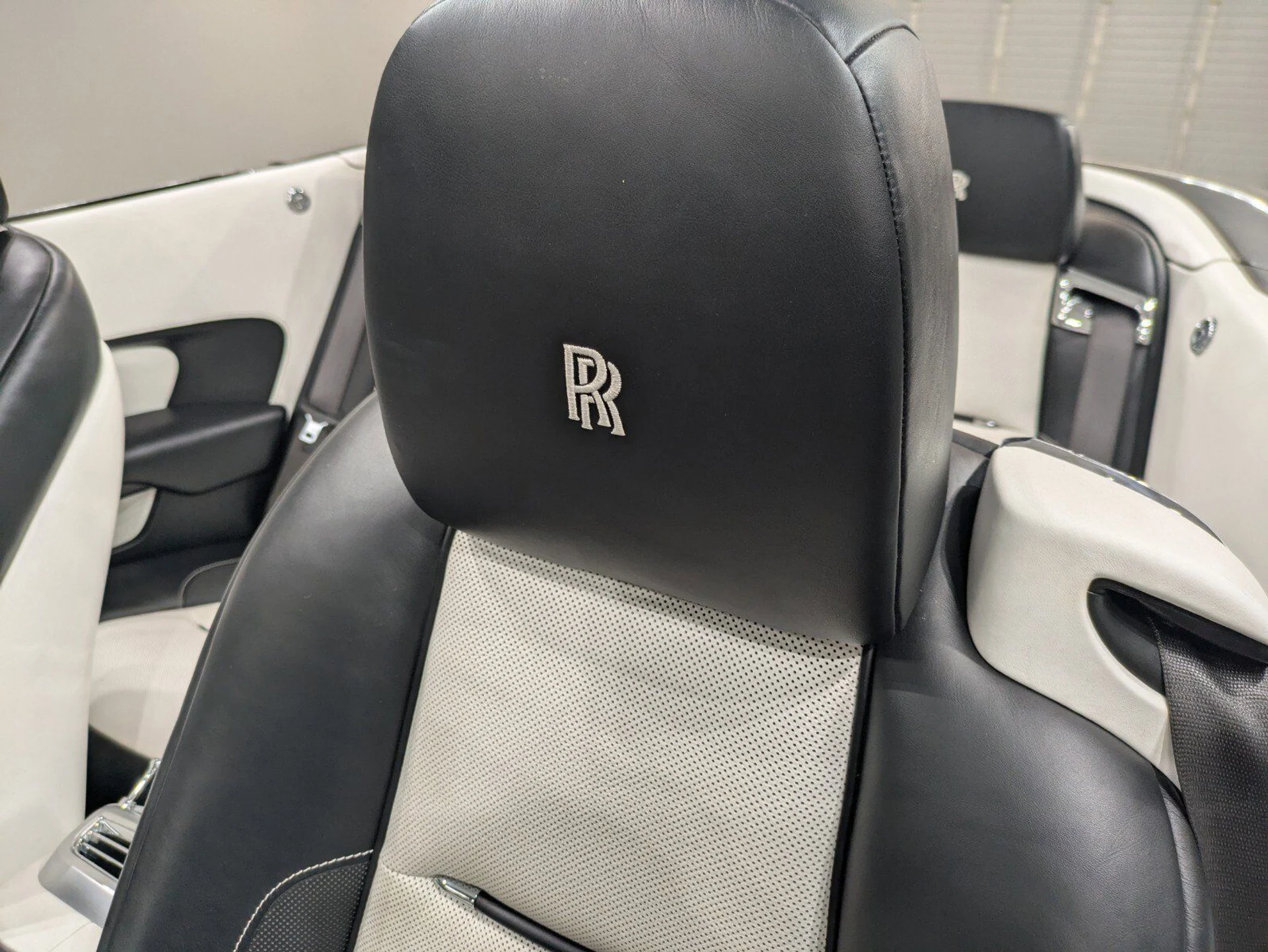 mph008_2055518338_ec4a0f87f97cfc451c0f6d36d7fc2342_05b5a001a4