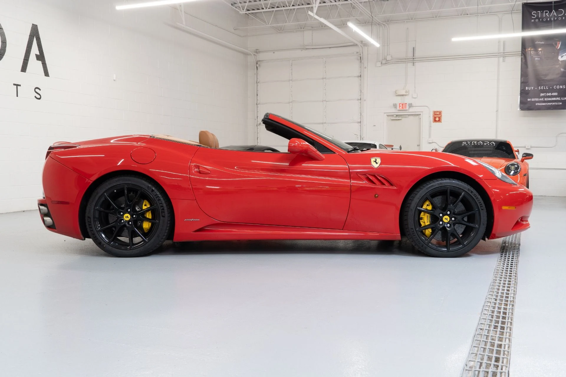 mph008_2058708801_Used_2012_Ferrari_California_1757704542_b4dd991ca2