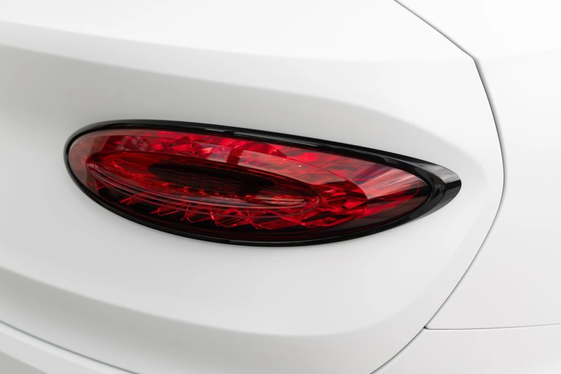 mph008_2065612622_b789c4a1dc82837a0ed164b3a64b1343x_3b5678e782