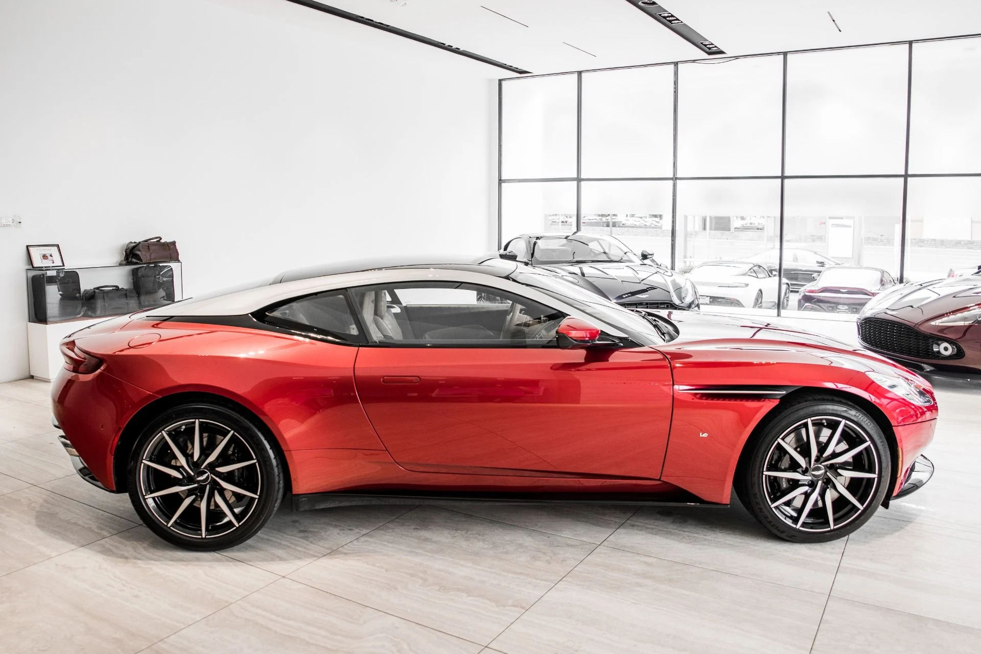 mph008_2066563196_Used_2017_Aston_Martin_DB_11_1595695545_531971ae58