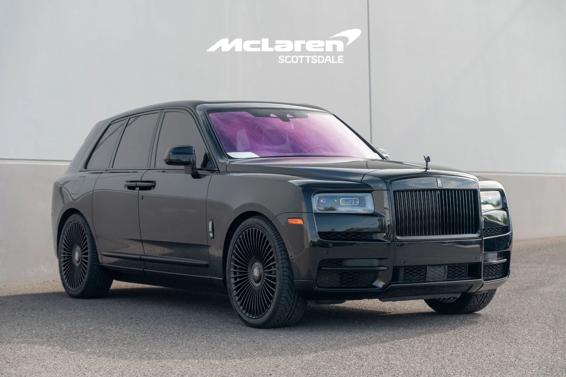 mph008_2070428114_Used_2022_Rolls_Royce_CULLINAN_1786996059_18b5d10005