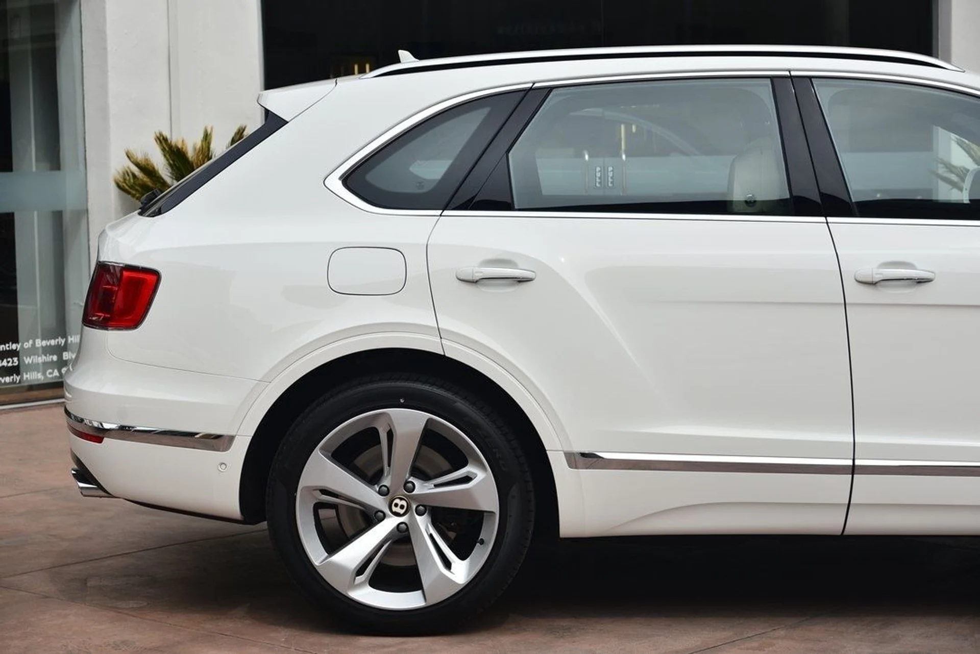 mph008_207350586_ac1bd2500030d8beb3e97d45ac44e1edx_e4a22654a4