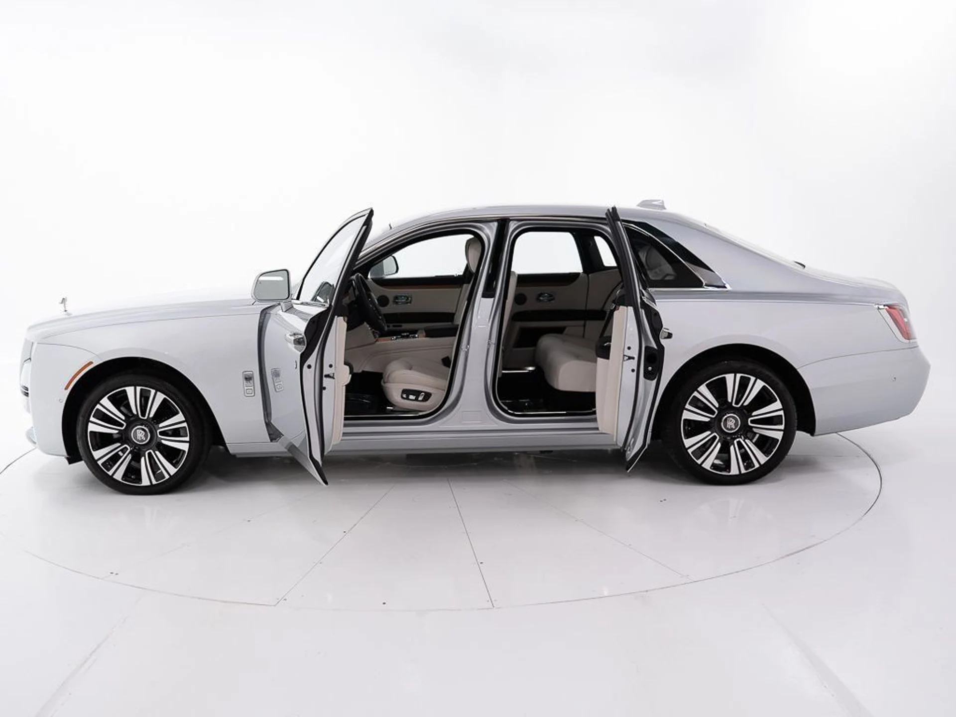 mph008_2078874738_3a129545d0a114233f7fabeeed04a34a_145144a7ed