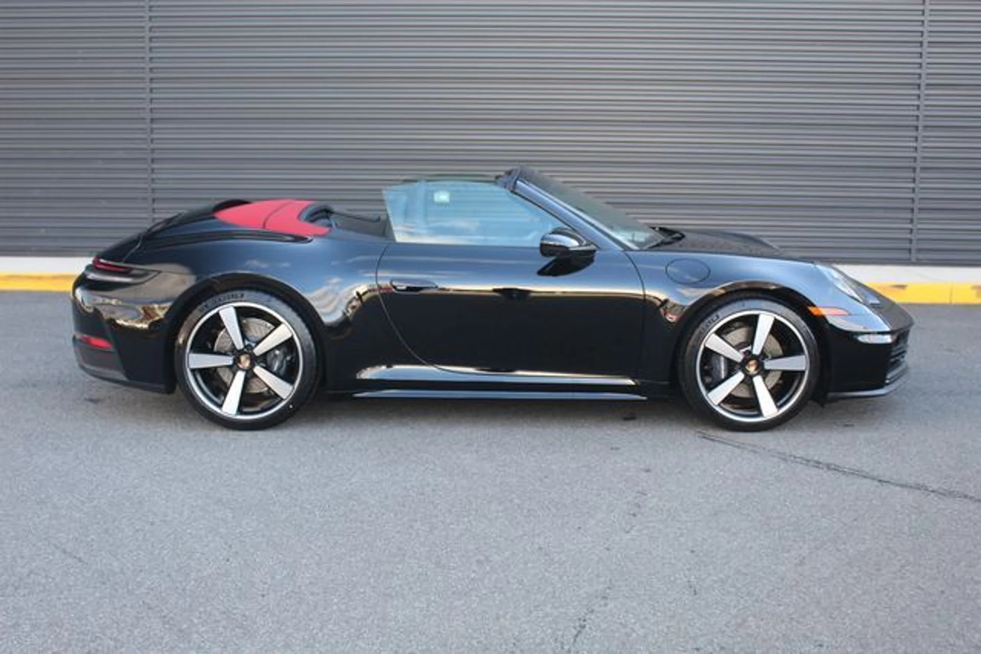 mph008_2081445408_fc7f881b83131035f55e296a04db73d2x_9e15855af5