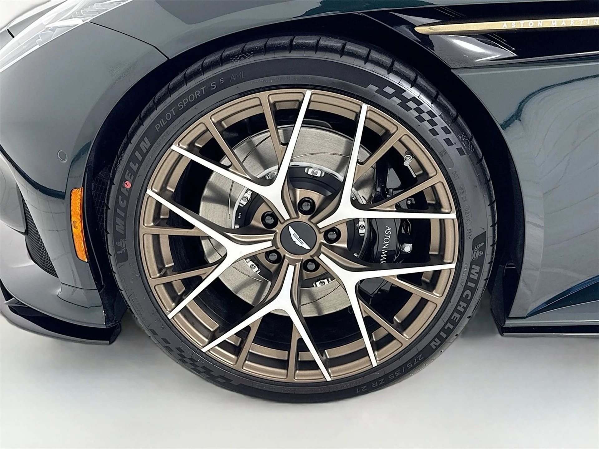 mph008_2084845277_0408266bd93a1afc1623a97963a3ba69x_a0ac18de07