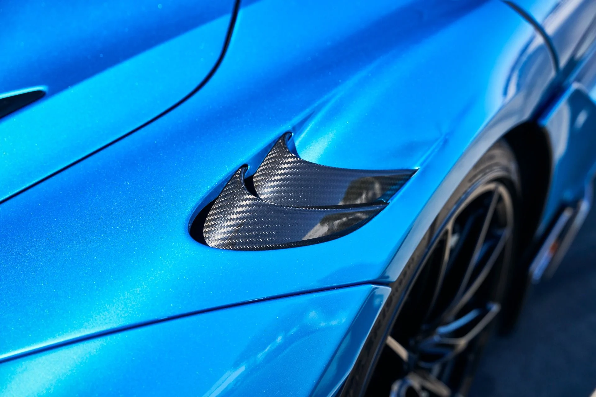 mph008_2092230656_Used_2021_Mc_Laren_765_LT_Base_1772822733_02ebd80c04