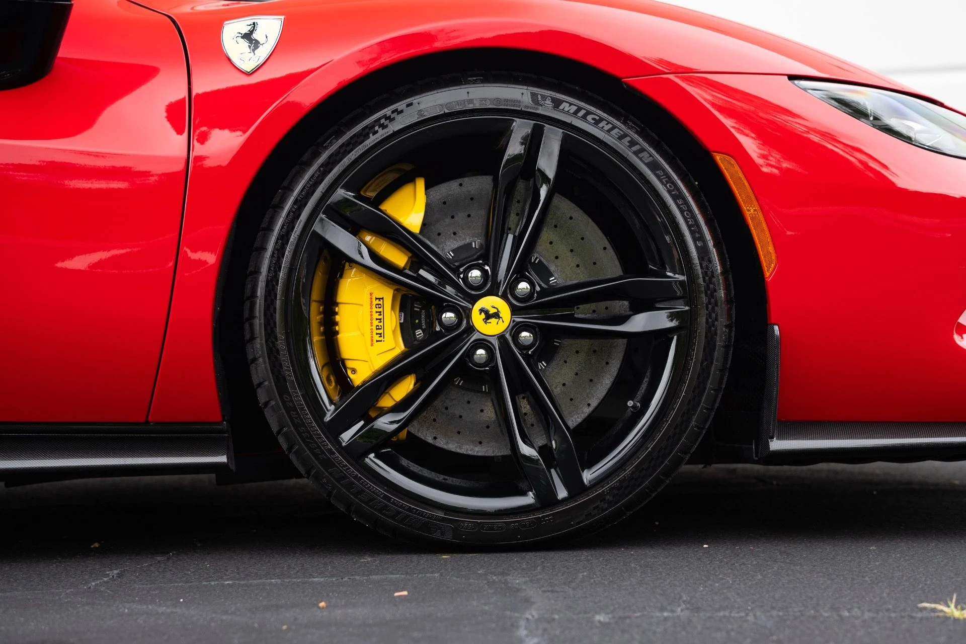 mph008_2099215689_Used_2024_Ferrari_296_GTS_1776982815_d4dfccff9b