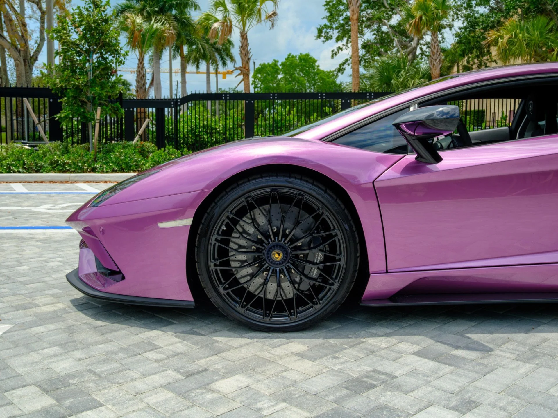 mph008_2101437648_Used_2018_Lamborghini_Aventador_S_1778520653_80f0840537