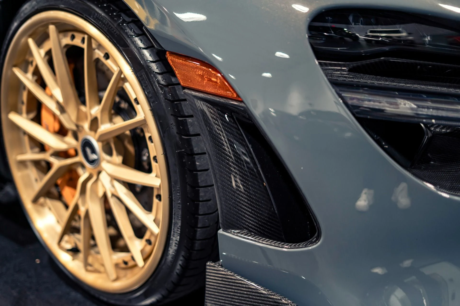 mph008_2112781197_Used_2021_Mc_Laren_765_LT_MSO_Spec_in_Chicane_Grey_w_Roof_Scoop_530_K_MSRP_1778865851_7d3287476b
