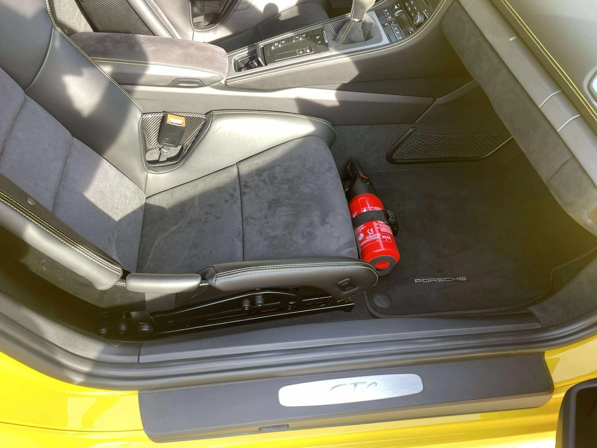 mph008_2121184599_Used_2020_Porsche_718_Cayman_GT_4_1753310362_d519e6f61a