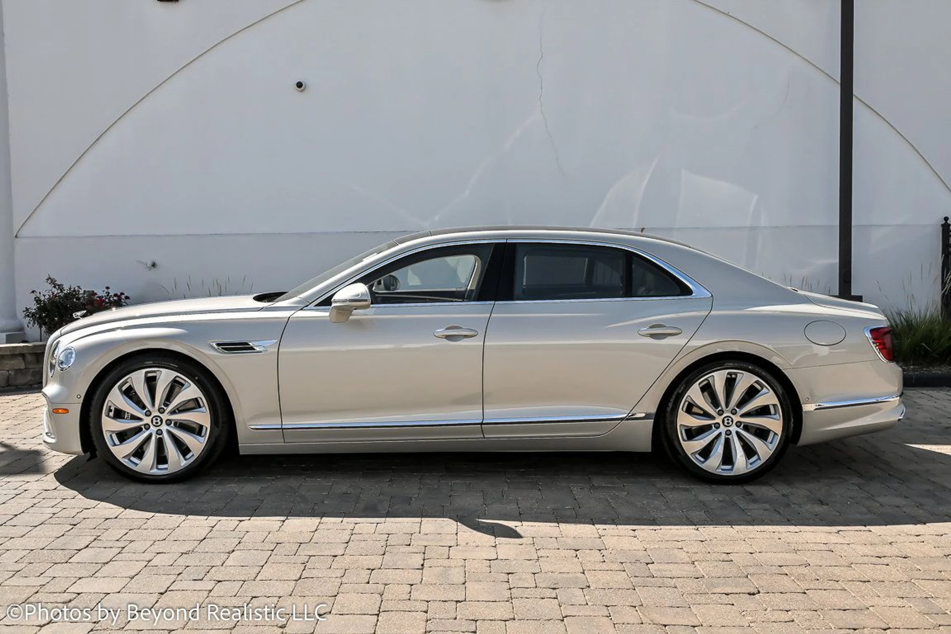 mph008_2130023722_80a4c53b93cf89a8d7bd88e5387fac79x_a6c95d4576