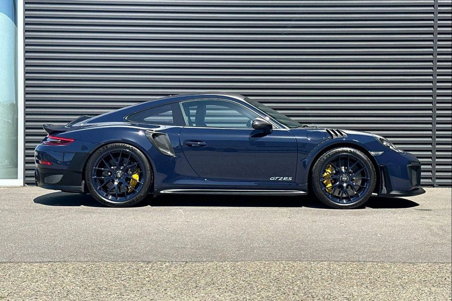 mph008_2132393506_3_Y5_F12hu0_U3_I5_P_On8_Q1_V8_LUF_6o_M_b9d30b7ce7