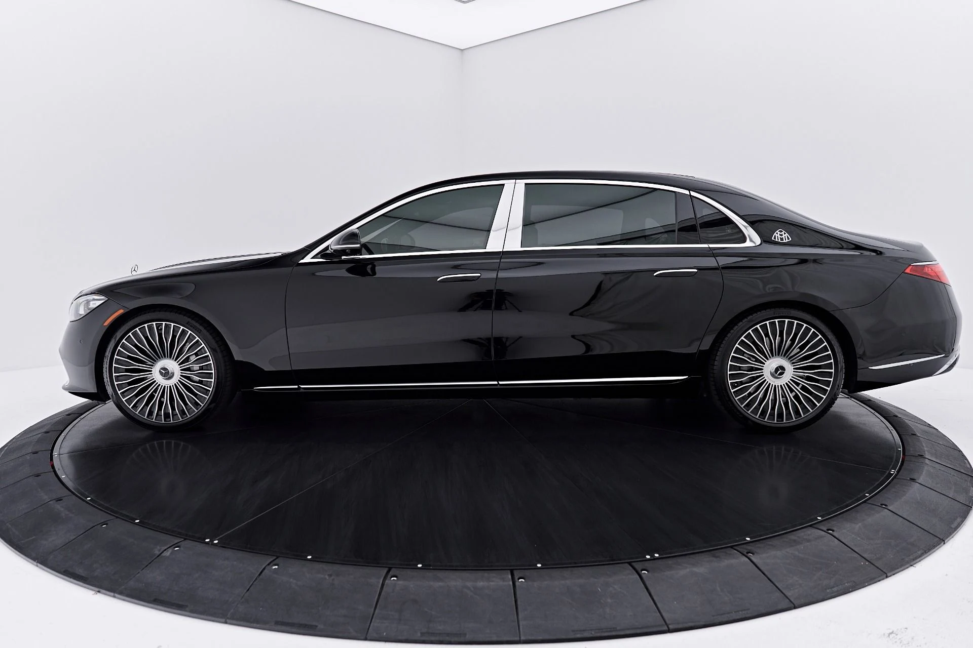 mph008_2150164383_Used_2022_Mercedes_Benz_S_Class_Maybach_S_580_1788570627_b0f7f8216c