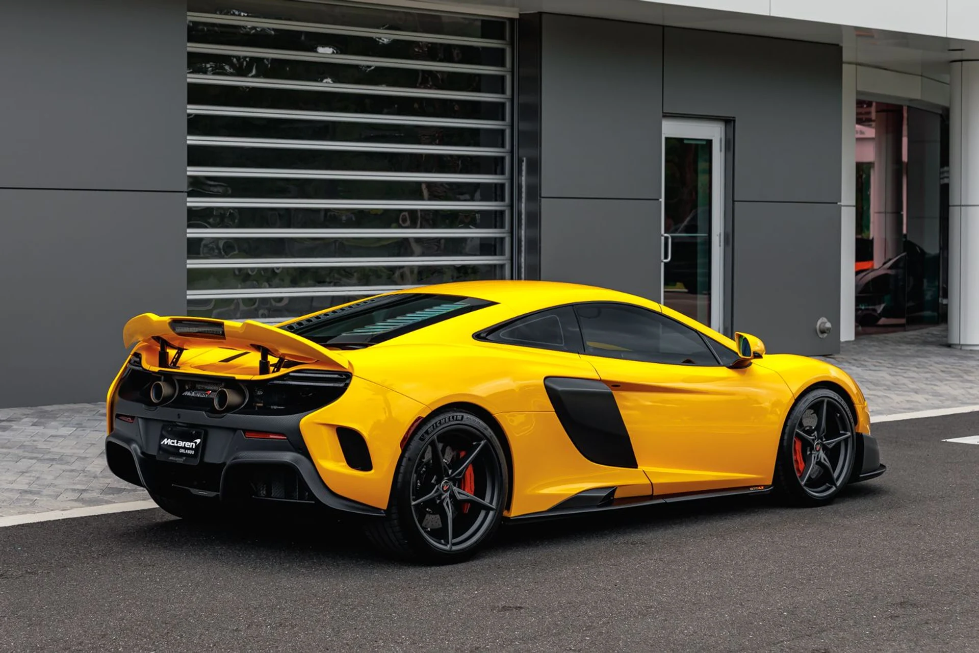 mph008_2150256578_Used_2016_Mc_Laren_675_LT_ad4d1890f8
