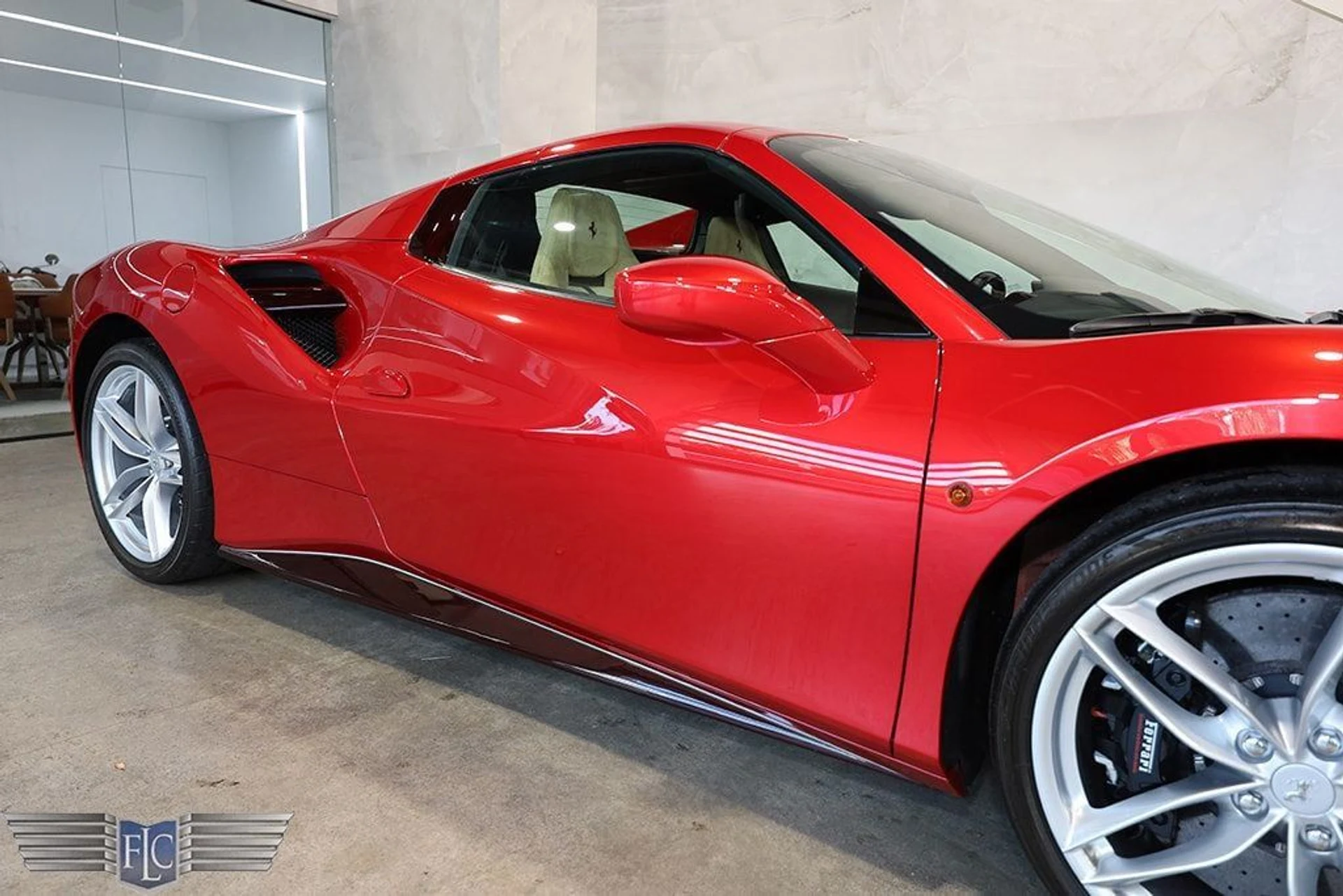 mph008_2154793415_used_2019_ferrari_488_spider_convertible_9689_22929028_9_1024_f830f96aad