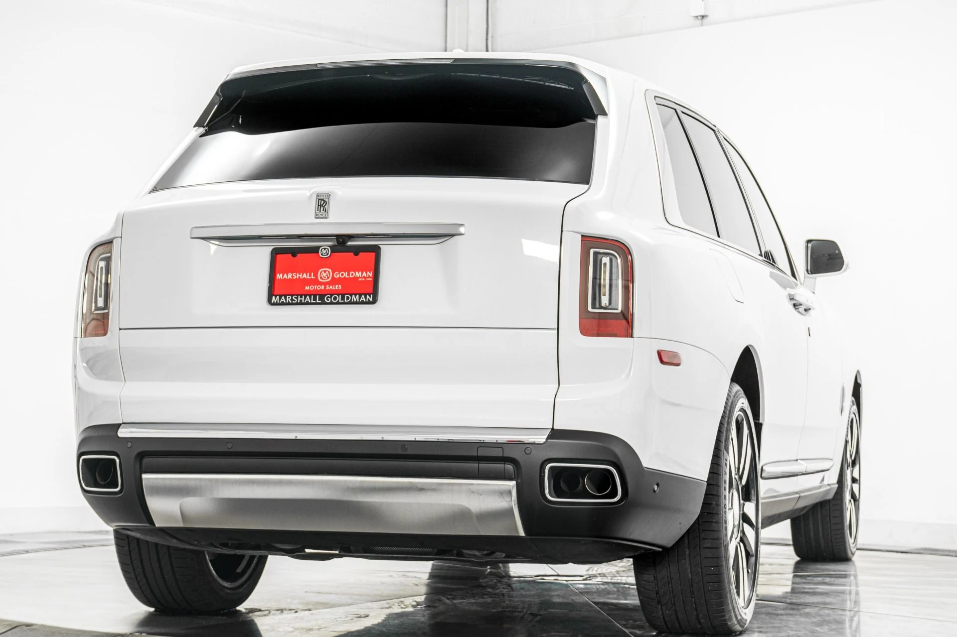 mph008_2159982479_Used_2024_Rolls_Royce_Cullinan_Shooting_Star_Headliner_Picnic_Tables_Low_Miles_1772230993_b47ec045f9