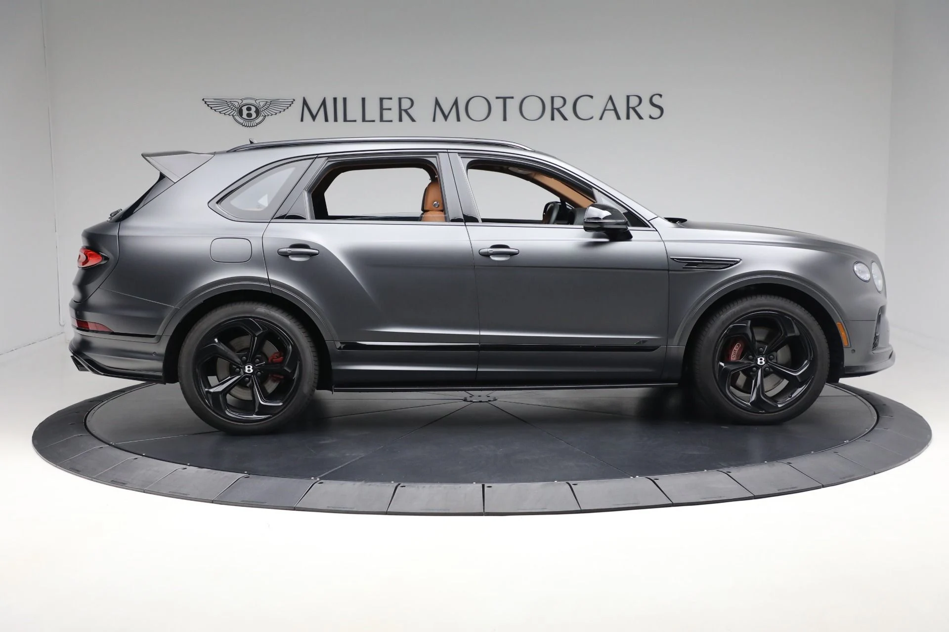 mph008_2166680346_Used_2023_Bentley_Bentayga_S_V8_14db0f4fc2